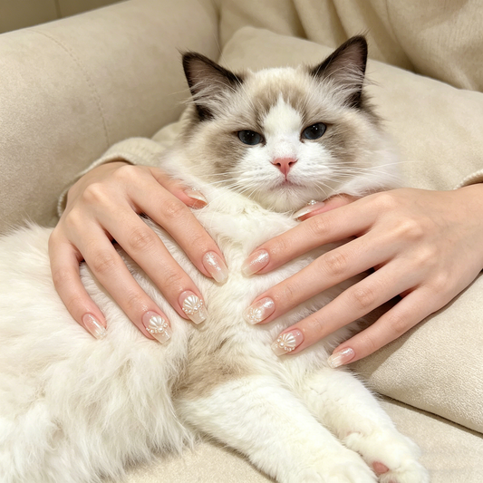 Nude Seaside Shell Pearl Round Press On Nails
